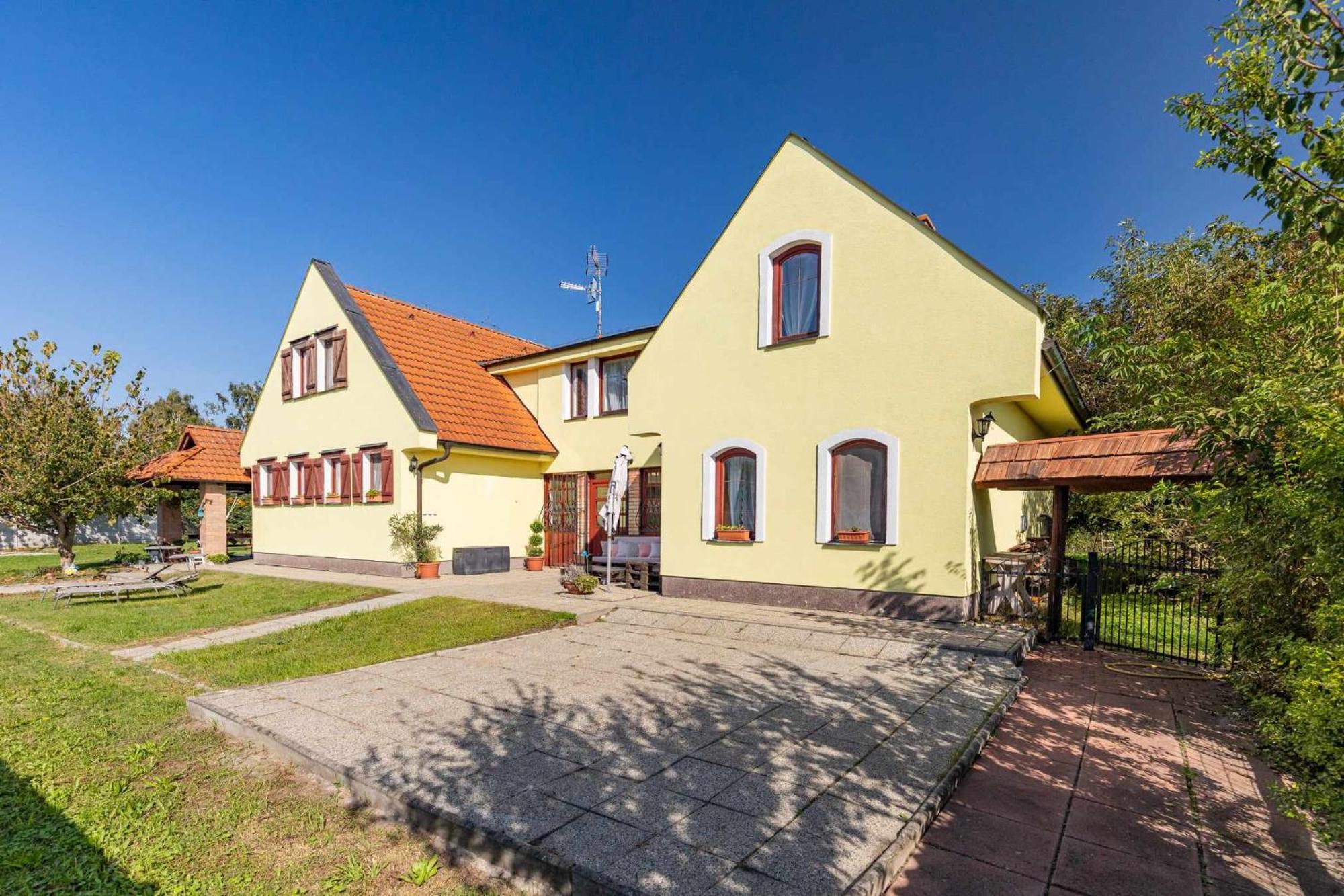 Idylicky Rodinny Penzion Arkadia Pri Dunajskej Cyklotrase Kyselica Extérieur photo